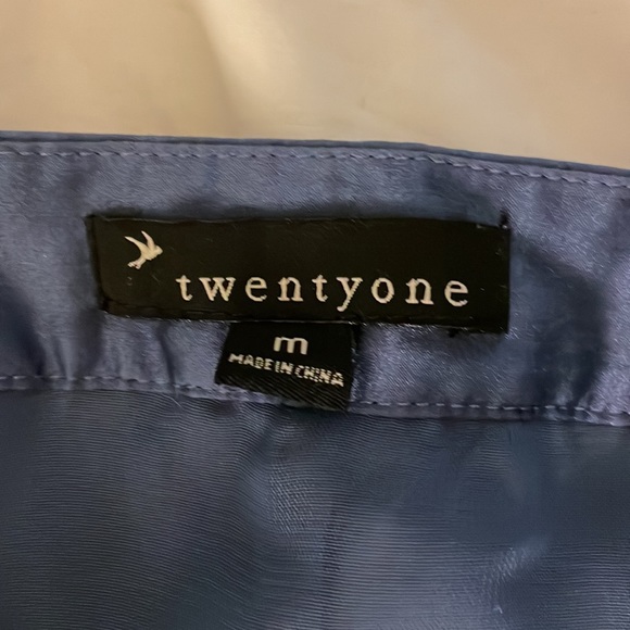 Just bought this from alterd state and it doesn’t fit - Picture 5 of 5